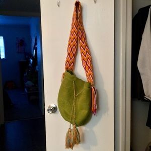 Authentic Wayuu Bucket Bag (Colombian mochila)